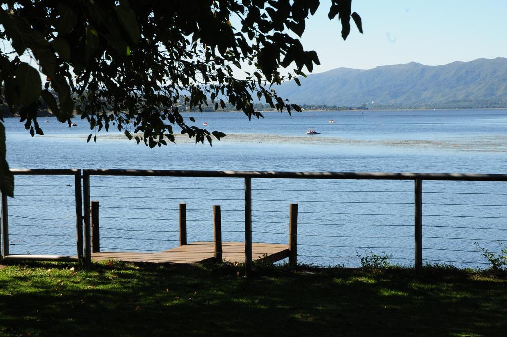 Hostal De La Costa Villa Carlos Paz Extérieur photo