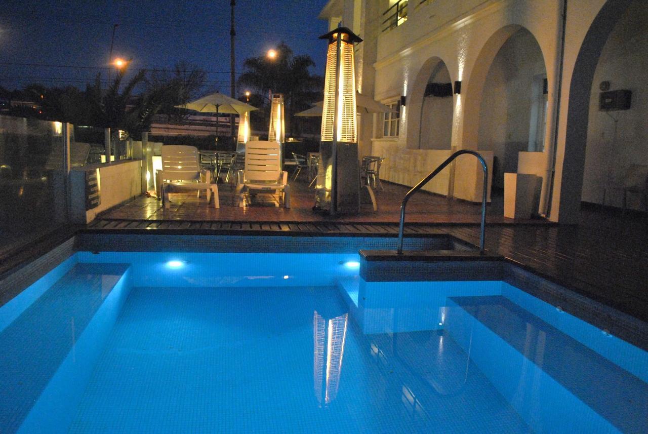 Hostal De La Costa Villa Carlos Paz Extérieur photo