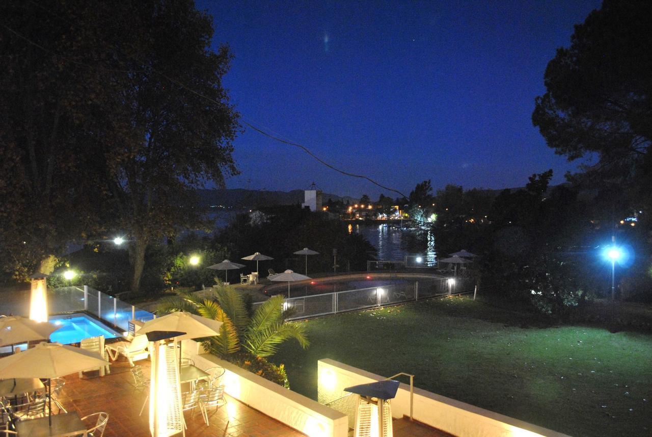 Hostal De La Costa Villa Carlos Paz Extérieur photo